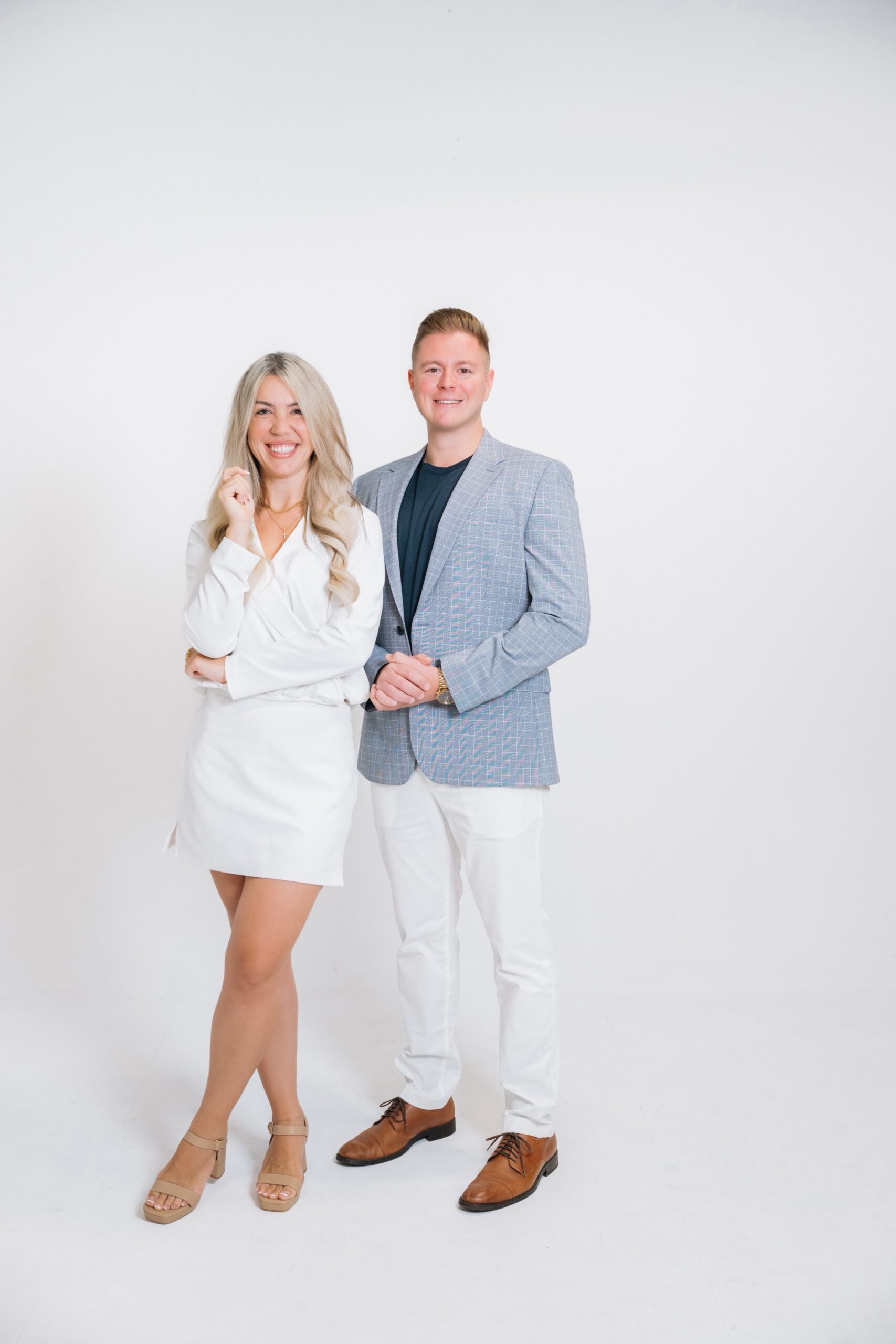 adas Andriekus Natasha Meyers Standing adas Andriekus Natasha Meyers Standing