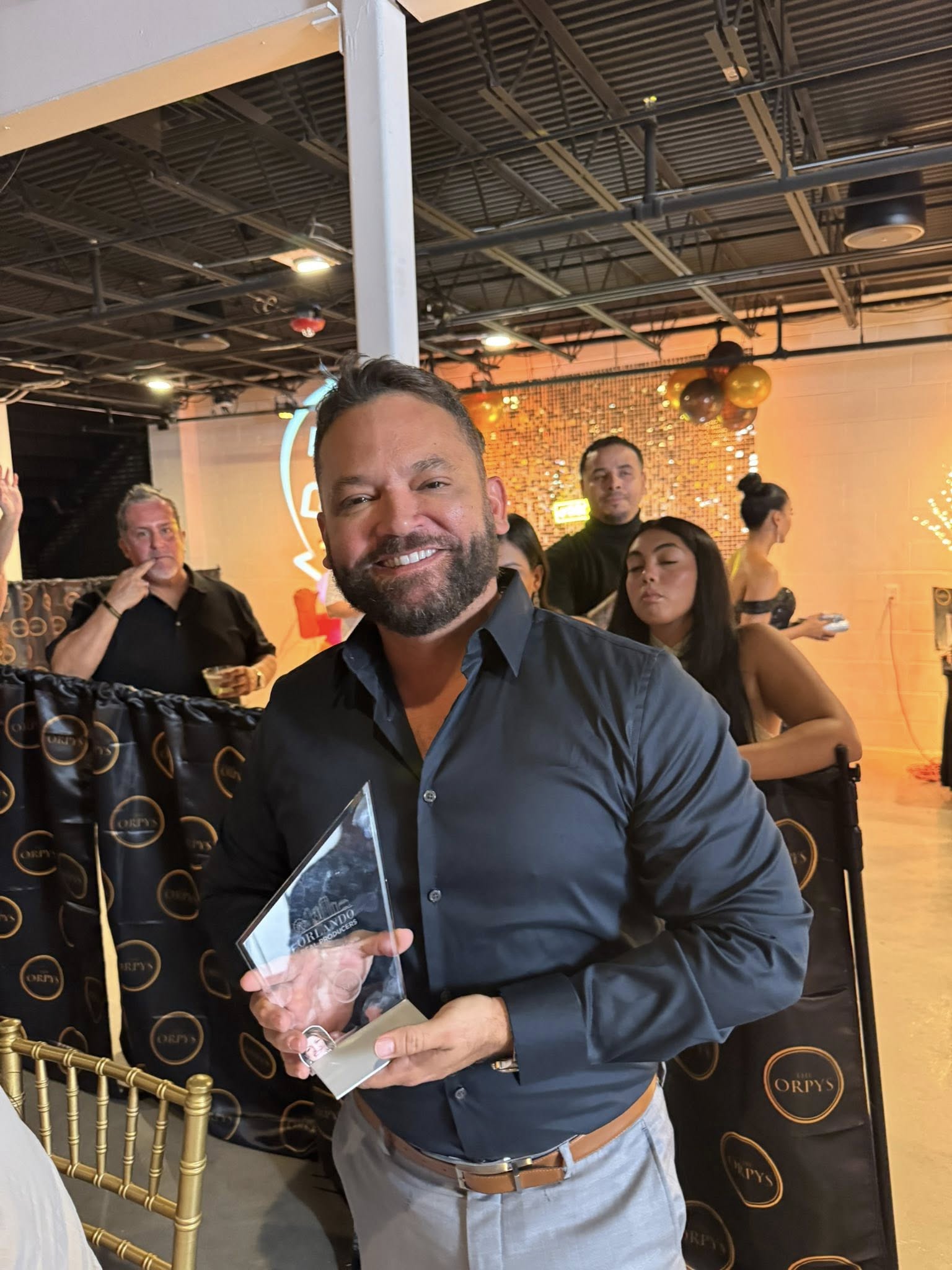 tony lebron holding award wgr